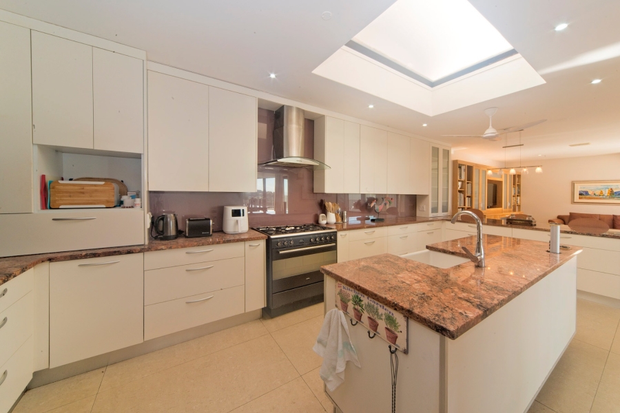 5 Bedroom Property for Sale in The Heads Western Cape